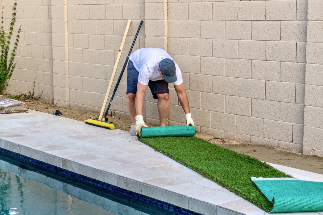 ein Pool bedeutet immer auch Arbeit